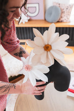GIANT DAISIES WORKSHOP /// 28th SEPT 2025 /// THE COAL HATCH . WOBURN SANDS