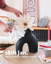 GIANT DAISIES WORKSHOP /// 18th JANUARY 2026 /// THE COAL HATCH . WOBURN SANDS